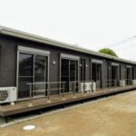 手すり付き浴室やおしゃれな内装が魅力の福祉施設