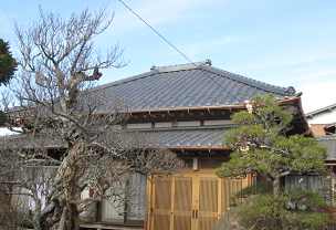 屋根リフォーム・玄関リフォーム 葺き替えと玄関建具の取替え